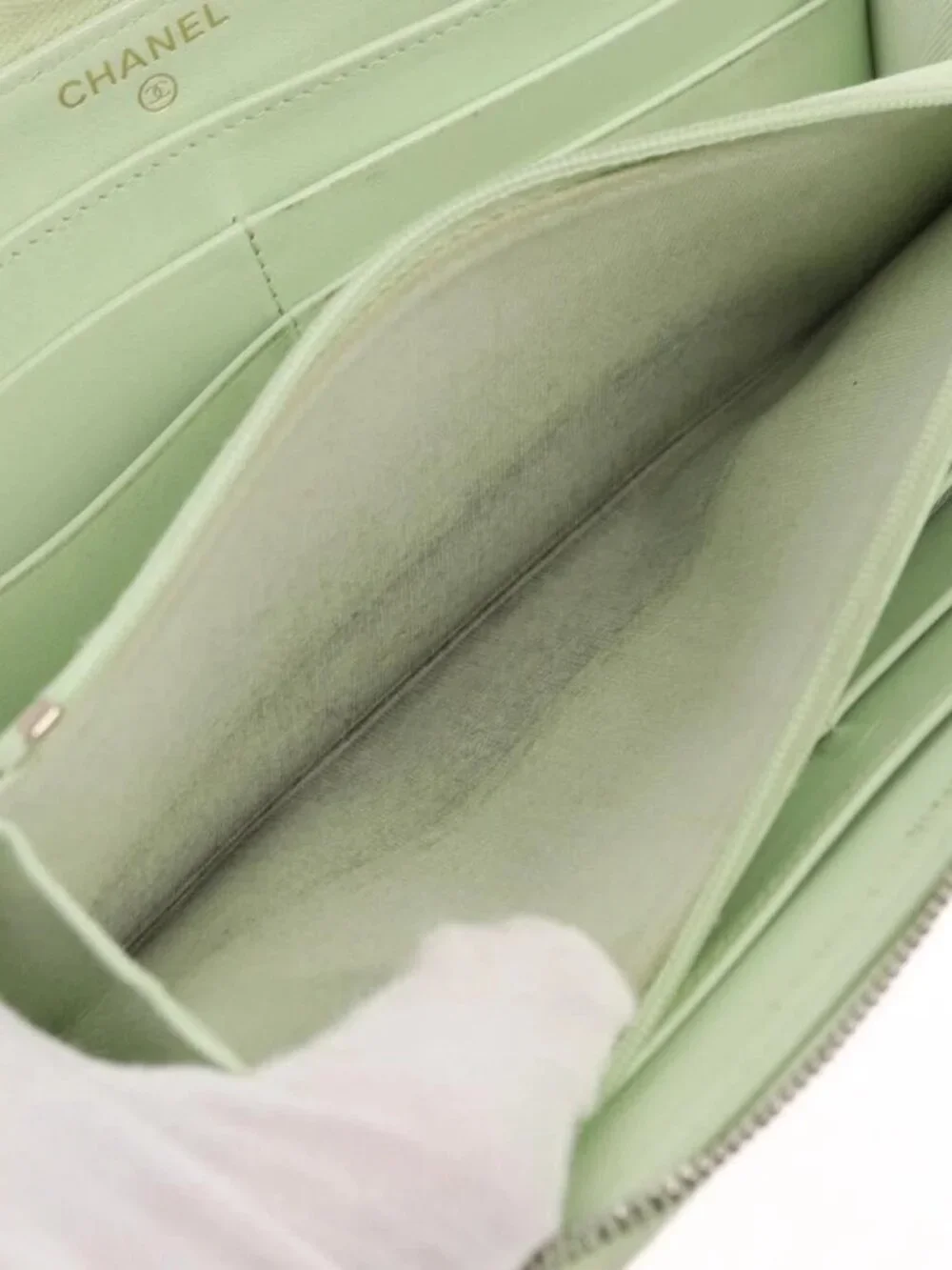 CHANEL Long Wallet Grained Calf Skin Green Gold CC Auth 164071A
